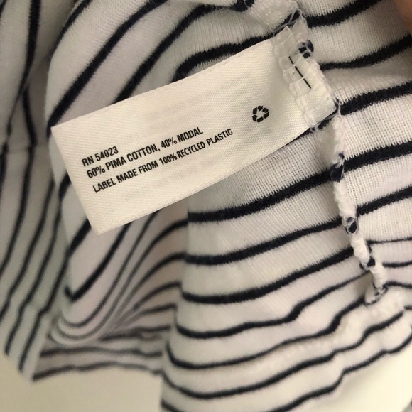 Gap The Bowery Super Soft Striped Long Sleeve V-Neck Tee - Picture 7 of 11